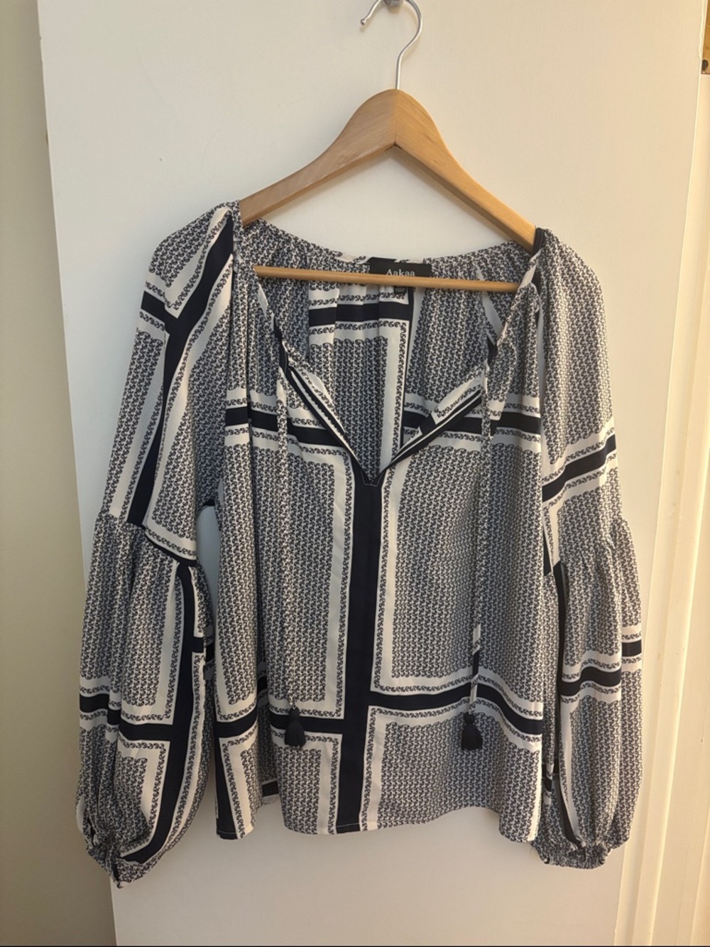 Aakaa geometric blouse Sz Medium Peasant Boho